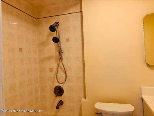 2 beds, 1 bath, 888 sqft, $2,150, Unit 2