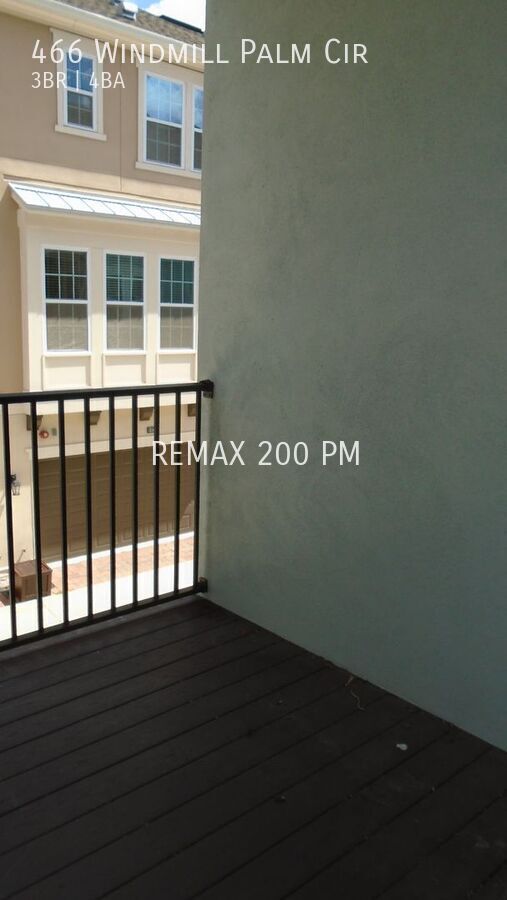 466 WINDMILL PALM CIR