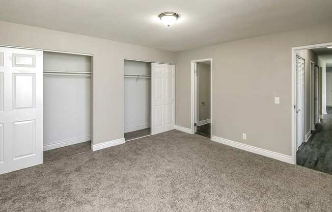 Beautiful newly-renovated one, two and three bedroom apartment townhomes with high-end finishes at Highpoint Apartments in Omaha, NE