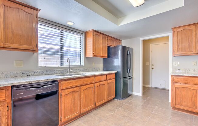 3 bed in the Heart of Mesa!