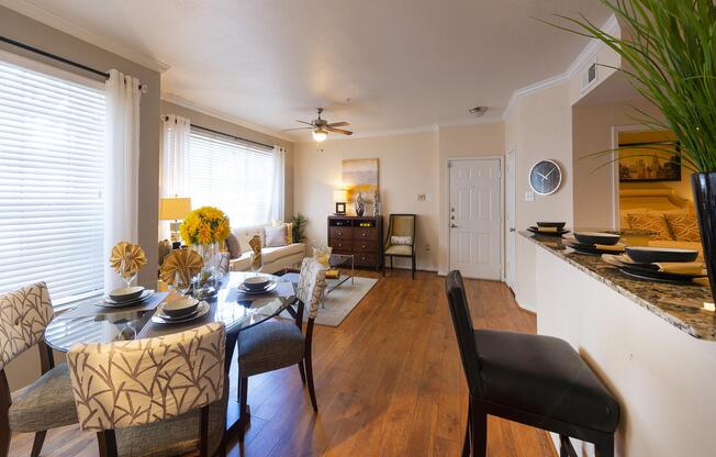 2 beds, 2 baths, 1,106 sqft, $1,375