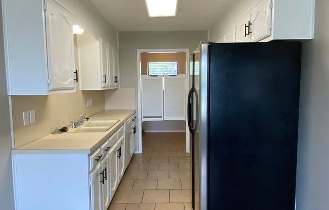 Spacious 3 Bedroom 2 Bath home in PaulAnn AVAILABLE NOW!