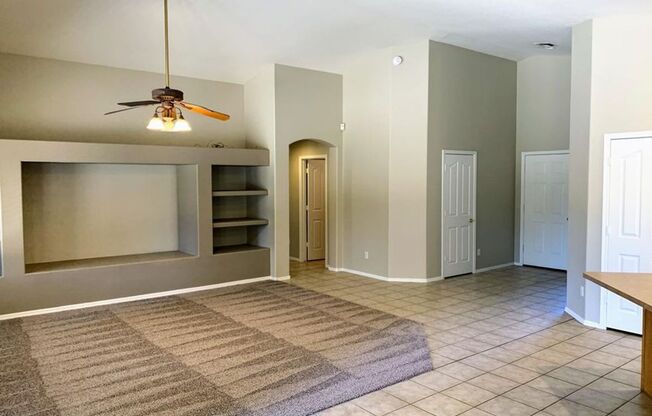 Nice 3 bedroom 2 bath home in Mesa!