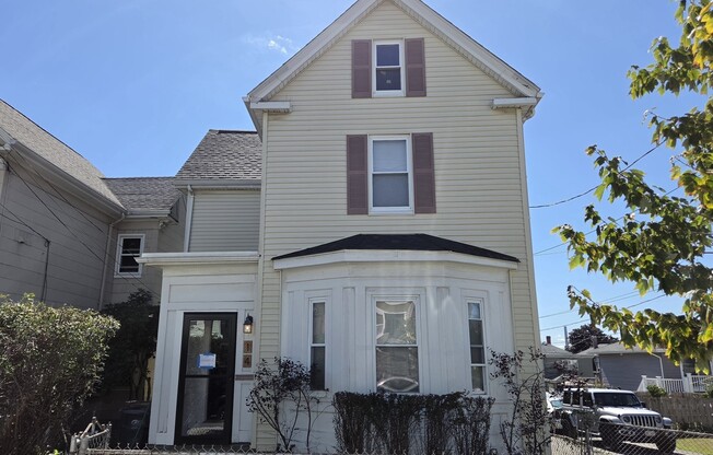 14 EVERETT ST