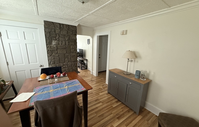 42 S WALNUT ST