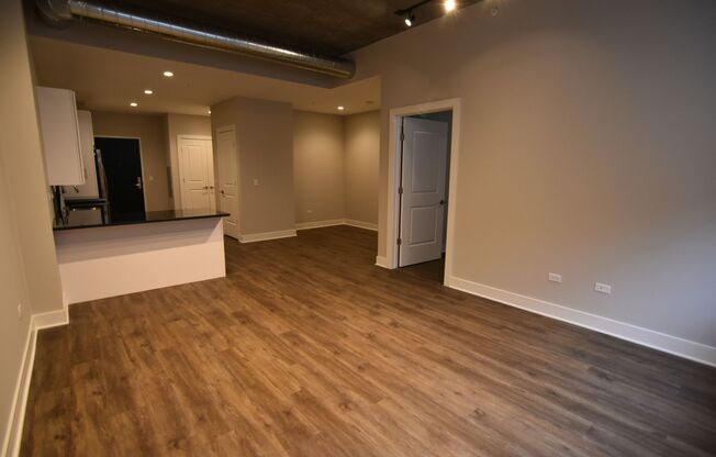 1 bed, 1 bath, 711 sqft, $2,900, Unit 3833-520