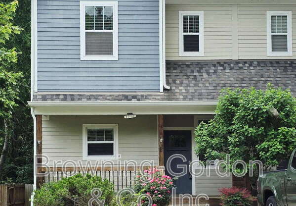 1036 B 40 AVE N