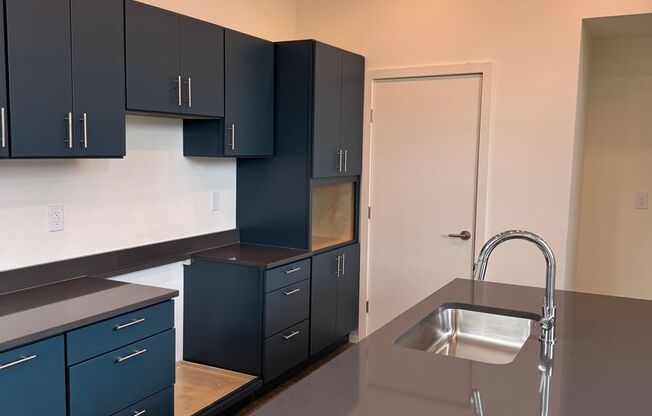 1 bed, 1 bath, 282 sqft, $950, Unit Unit 2 Suite 2-A