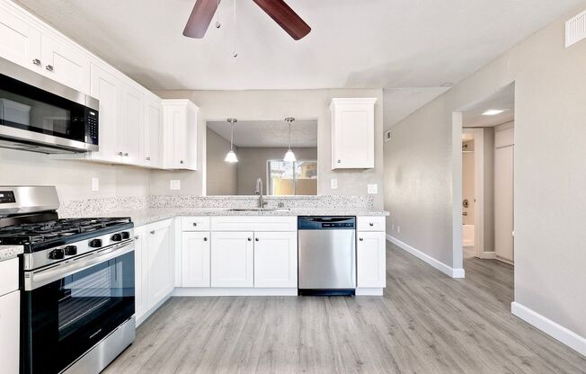 2 beds, 2 baths, $2,495, Unit 43