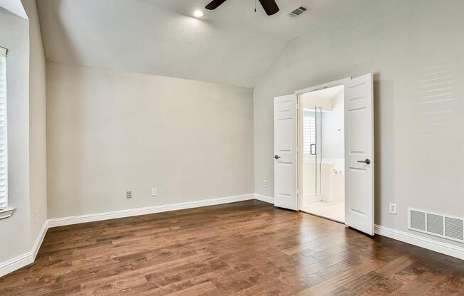 4801 BATON ROUGE BLVD