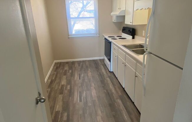 1 bed, 1 bath, 580 sqft, $835, Unit 3205