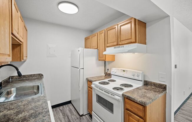 1 bed, 1 bath, 575 sqft, $825, Unit 01-002
