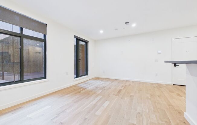1 bed, 1 bath, 540 sqft, $1,950, Unit 306