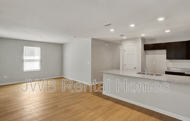 1328 EVERGREEN AVE