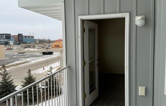 2 beds, 2 baths, 982 sqft, $1,245, Unit 621-303
