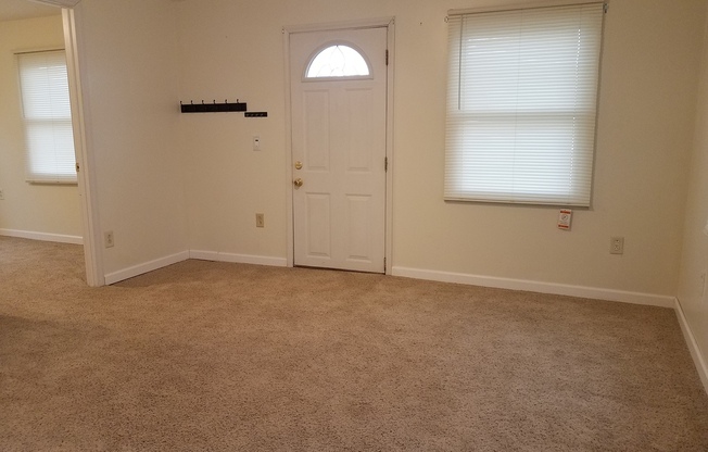 1 bed, 1 bath, $875