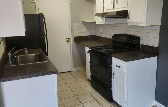 Taylor Court Apartments