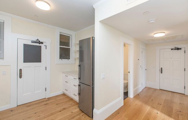 3525 17th Street (911r)