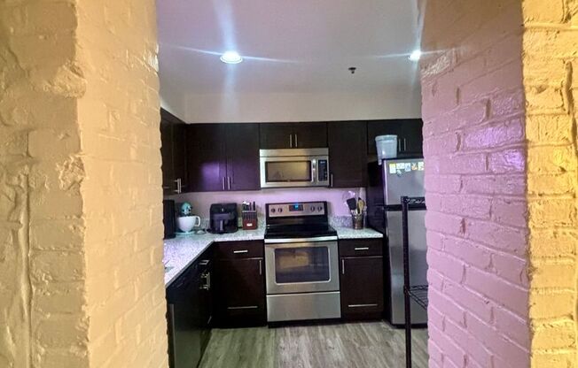 1 bed, 1 bath, 600 sqft, $1,649, Unit 325