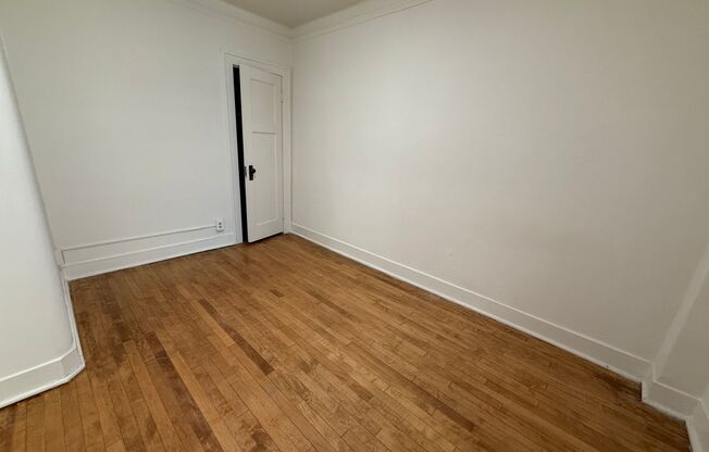 1 bed, 1 bath, $1,125, Unit 65