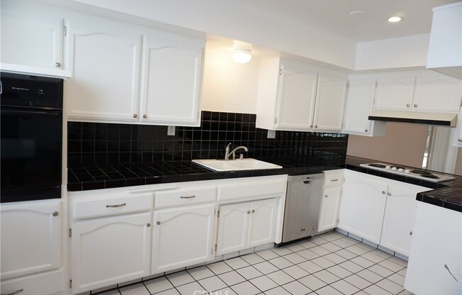 4610 Densmore Ave Unit 4