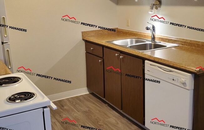 2 beds, 1 bath, 730 sqft, $1,295, Unit D23