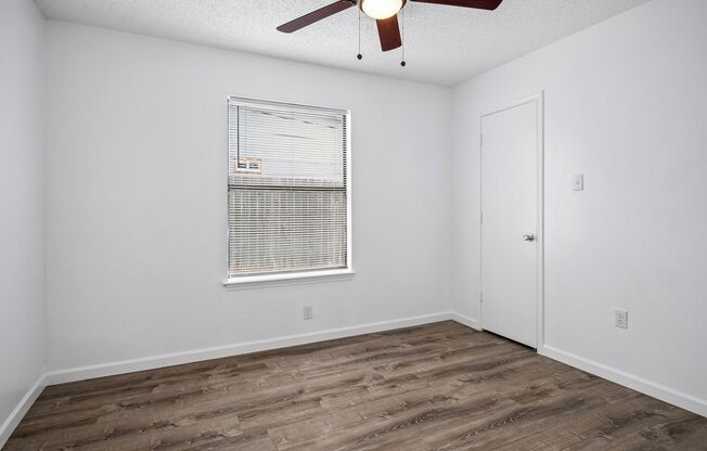 3 beds, 1 bath, $2,200