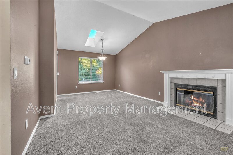 14955 SW DAPHNE CT