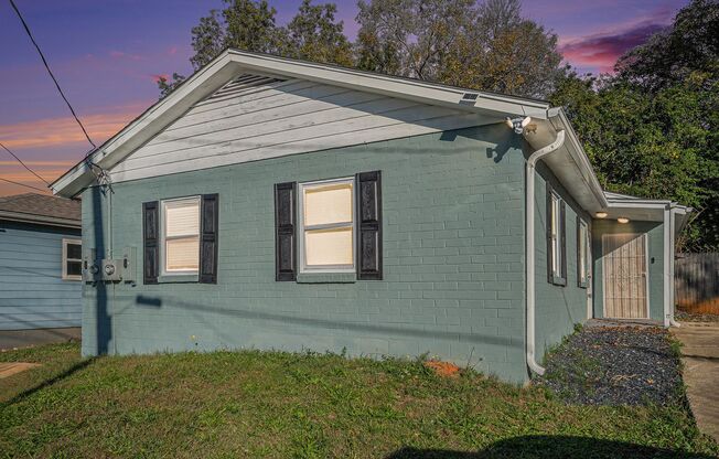 Fully Renovated 2BR/1BA Duplex in Downtown Atlanta!