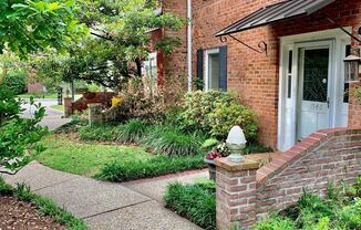 1546 Lobdell Ave