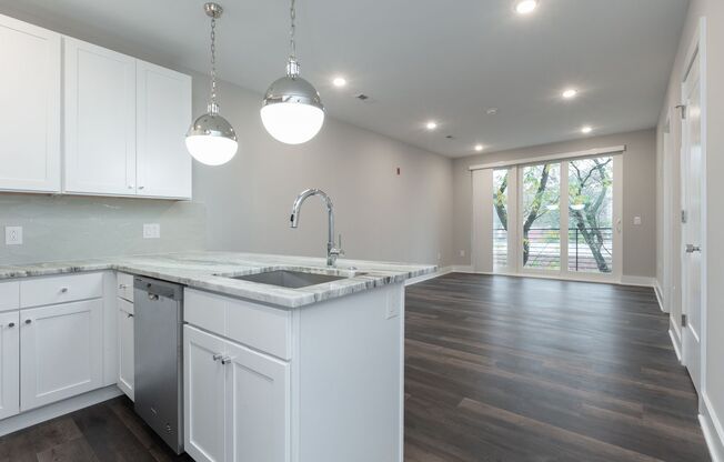 1 bed, 1 bath, 750 sqft, $1,400, Unit 205