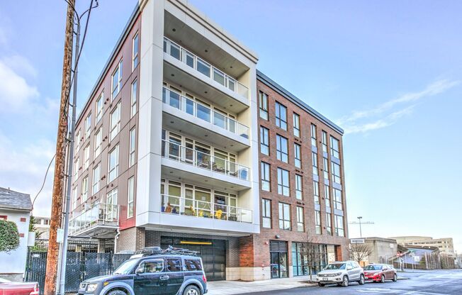 Slabtown: Rare 1 Bed + Den AND Balcony!