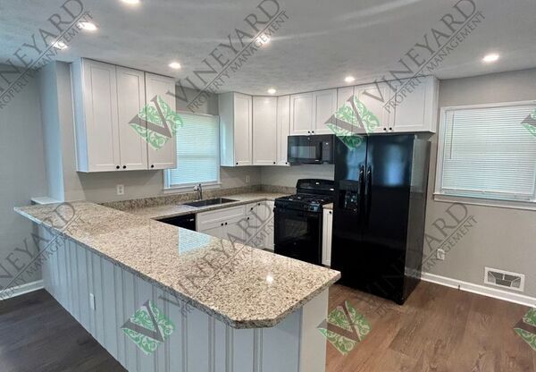 993 WALNUT CIR SW