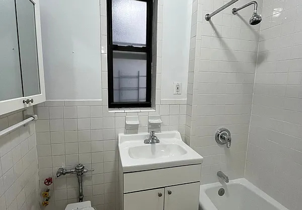 622 W 137 ST