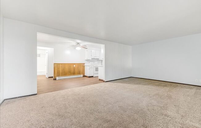 1 bed, 1 bath, 750 sqft, $1,100, Unit 2305-14