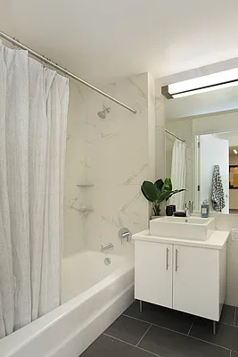 Studio, 1 bath, $4,212, Unit 6R
