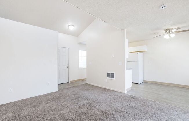 2 beds, 1.5 baths, 900 sqft, $1,500, Unit 54