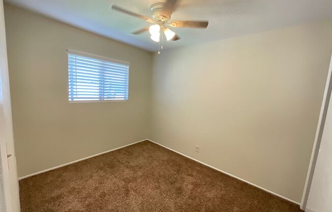 2 beds, 1 bath, 900 sqft, $2,295