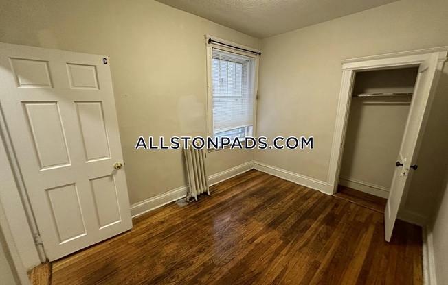 2 beds, 1 bath, 625 sqft, $2,500, Unit 3