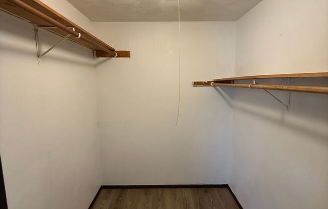 1 bed, 1 bath, 612 sqft, $795, Unit E-09