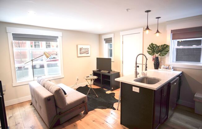 20th Street 238 S
