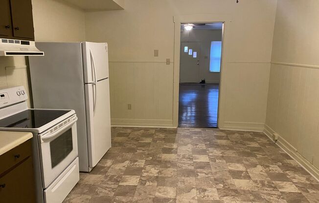 3 beds, 1 bath, $1,350