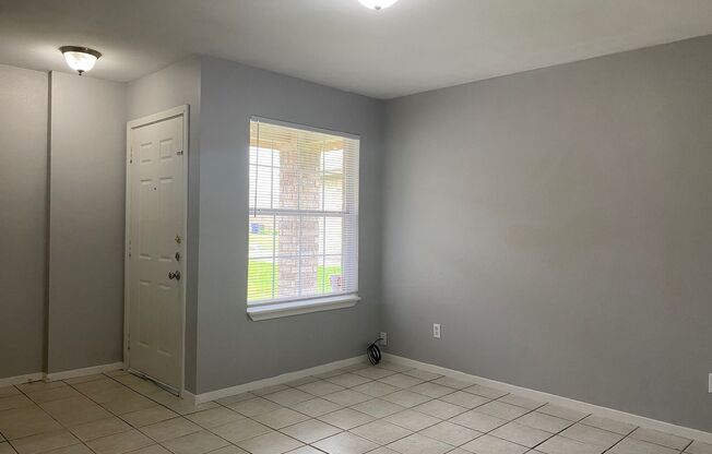 1906 San Rafeal St, Fort Worth, TX 76134