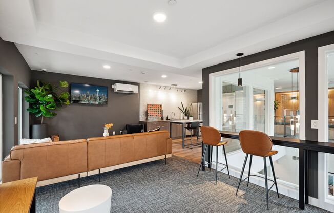 Studio, 1 bath, 688 sqft, $2,455, Unit 2