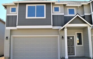 3 BR, 2.5 BA Creekwood Townhome - $500 OFF 1st Mo. Rent!