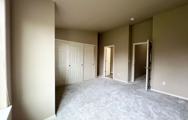 2 beds, 2.5 baths, $1,945