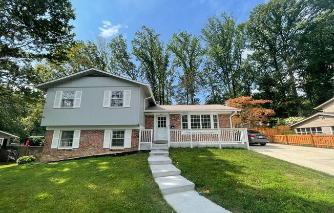 Beautiful 5 bedroom 2.5 bathroom home in West Springfield