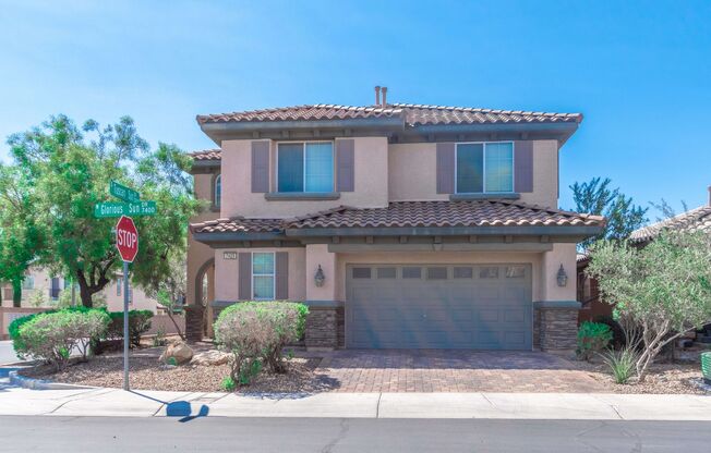 MOVE-IN READY IMMACULATE 4-BEDROOM HOME IN GATED COMMUNITY IN MOUNTAINS EDGE