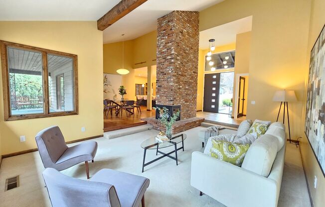 $3,500 - 4 Bed / 3.5 Bath Stunning South Hill Rancher