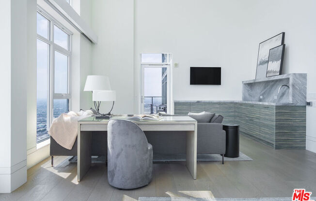 6 beds, 9.5 baths, 19,313 sqft, $80,000, Unit PH